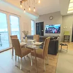 Bliska Wola Towers 1 Bedroom Apartament Warszawa