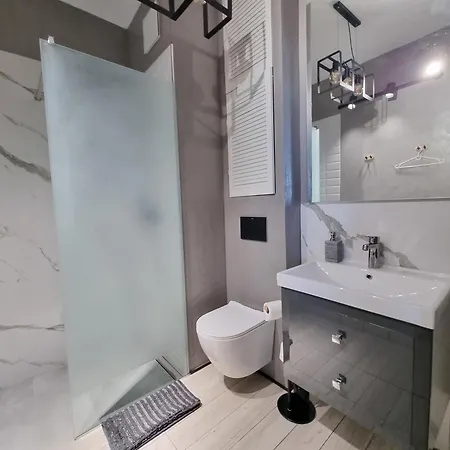 Bliska Wola Towers 1 Bedroom * Warschau
