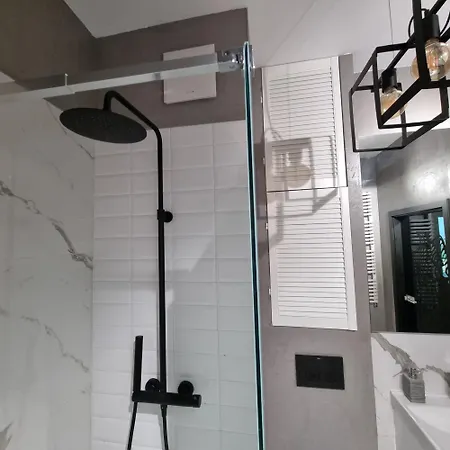 Bliska Wola Towers 1 Bedroom 公寓 华沙