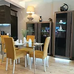 Daire Bliska Wola Towers 1 Bedroom